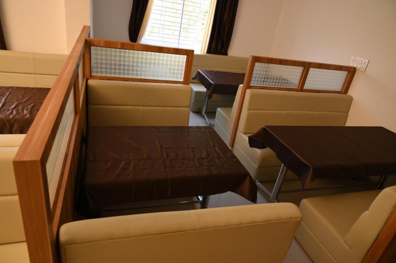 Hotel Blue Rays Bainduru ภายนอก รูปภาพ
