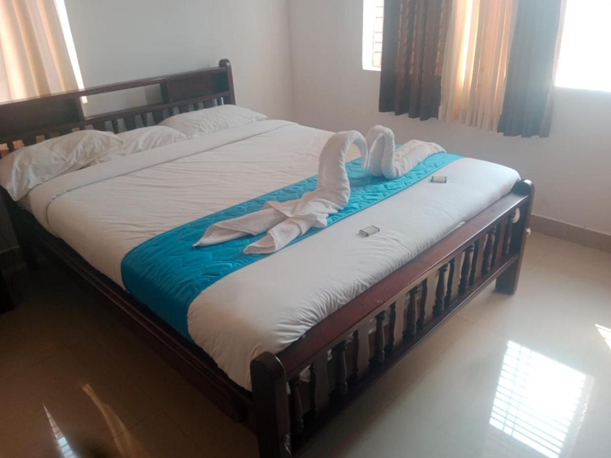 Hotel Blue Rays Bainduru ภายนอก รูปภาพ